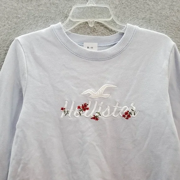 Hollister Women‎ Sweater Medium Blue Logo Embroidered Long Sleeve Crew Neck - Picture 2 of 10